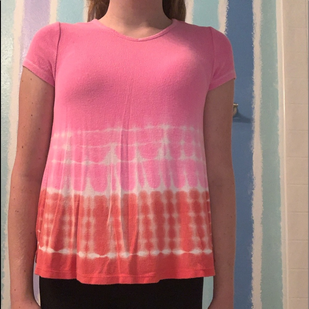 This is a short sleeve cover up